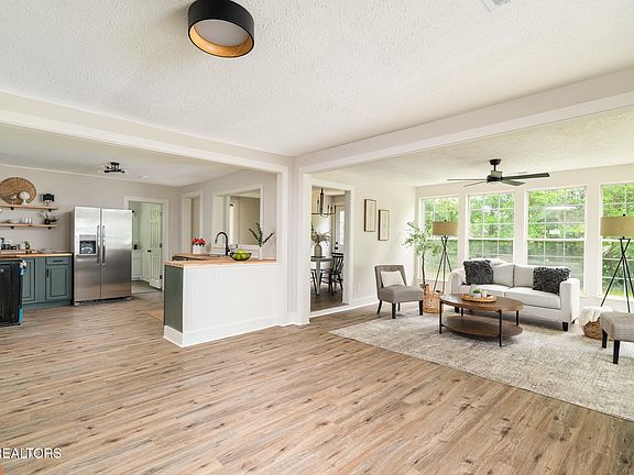 2nd image of 1120 Cannon Ave