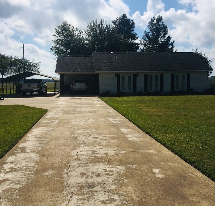1st image of 700 Highway 451