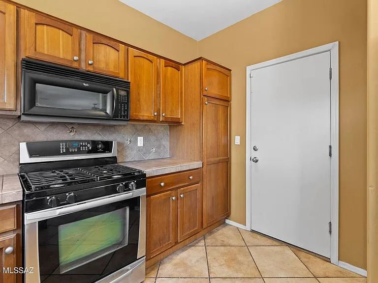 1605 W Homecoming Way — Photo 18