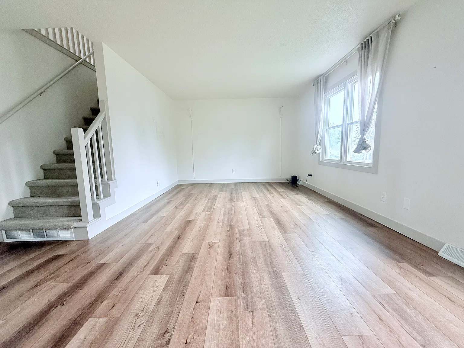 4 bed, 1.5 bath, 1502 sqft, $1,500 — Photo 4