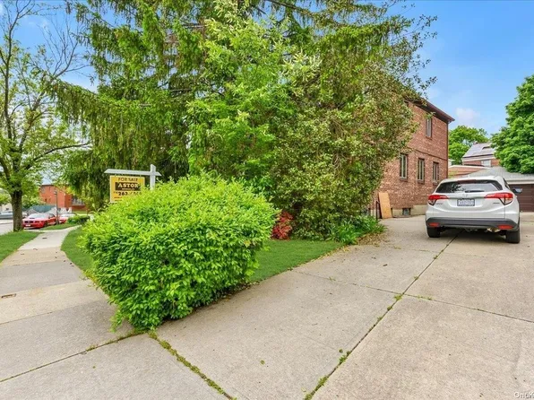 136-15 71st Road, Kew Garden Hills, NY 11367