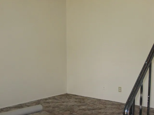 102 King Arthur Ct — Photo 6