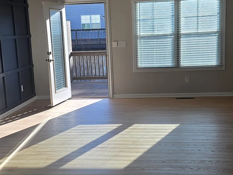3619 Hawthorne Ter — Photo 11