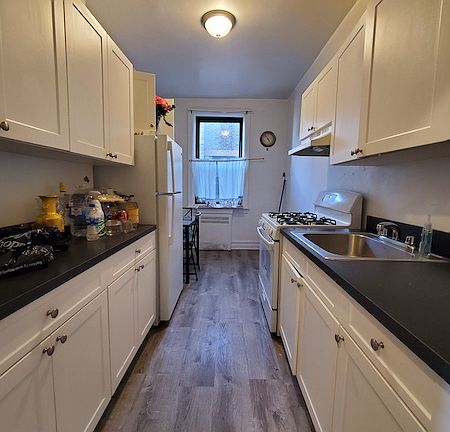 3rd image of 87-60 113th St #6D