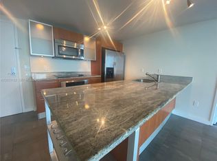 185 SW 7th St APT 4206, Miami, FL 33130