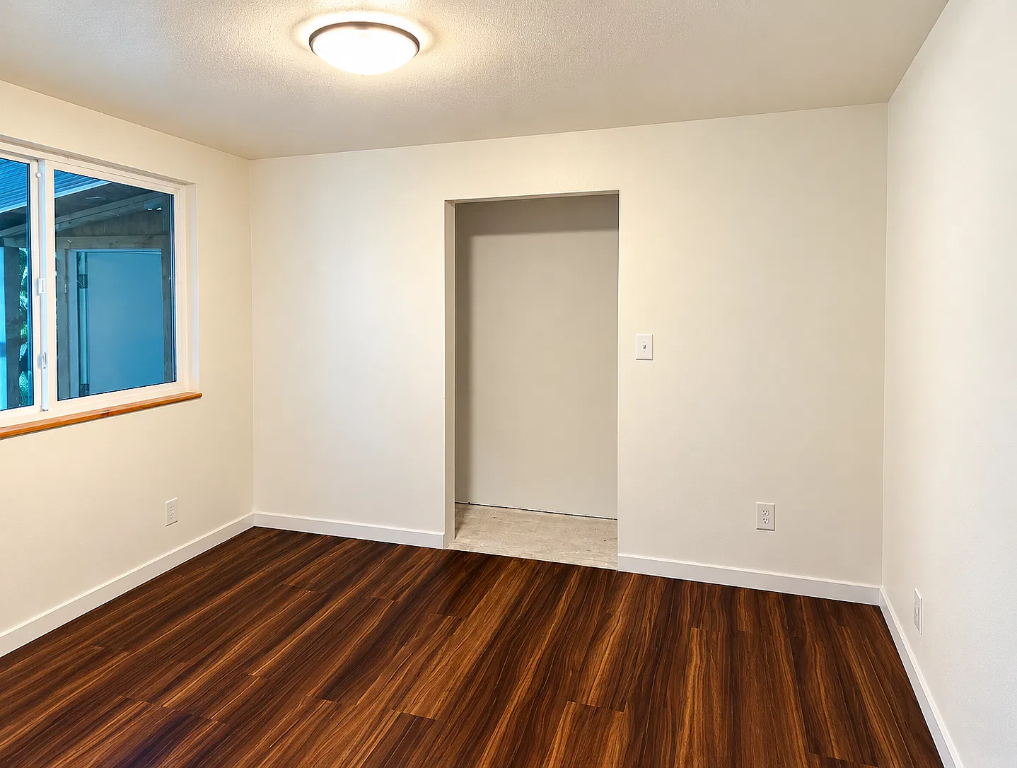2 bed, $3,200 — Photo 4
