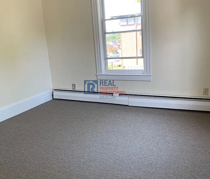 24 Tracy St #2 — Photo 4