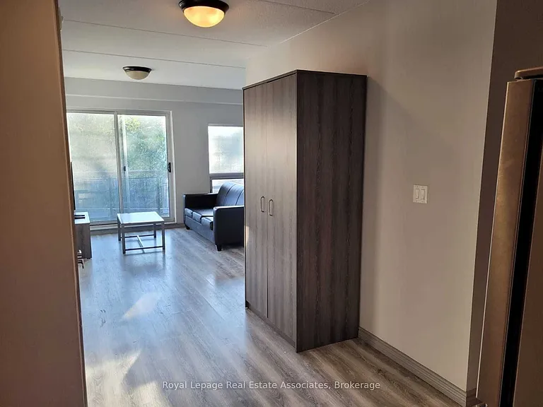 275 Larch St #F-306 — Photo 4