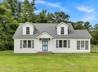 2971 Penderlea Highway, Burgaw, NC 28425