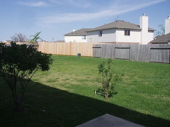3rd image of 3007 Meadow Bay Dr