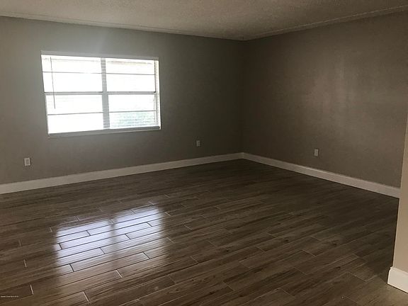 4th image of 2643 Saint Michel Ave