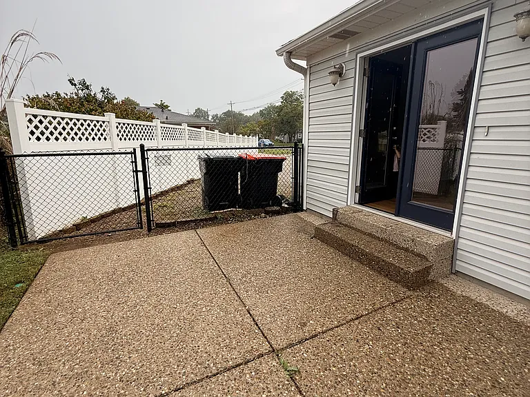 1009 Hess Ln — Photo 33