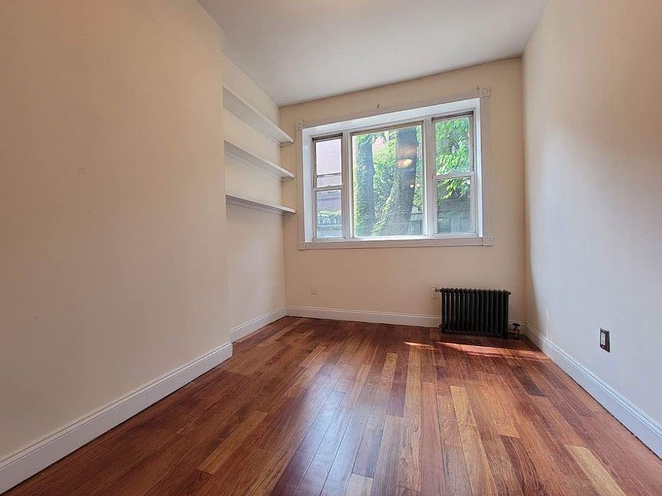 2nd image of 108 Charles St #1T