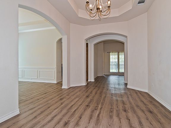4th image of 1736 Blue Stream Dr