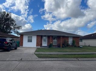 216 Willowbrook Dr, Gretna, LA 70056