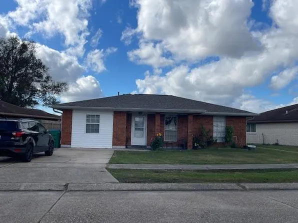 216 Willowbrook Dr, Gretna, LA 70056