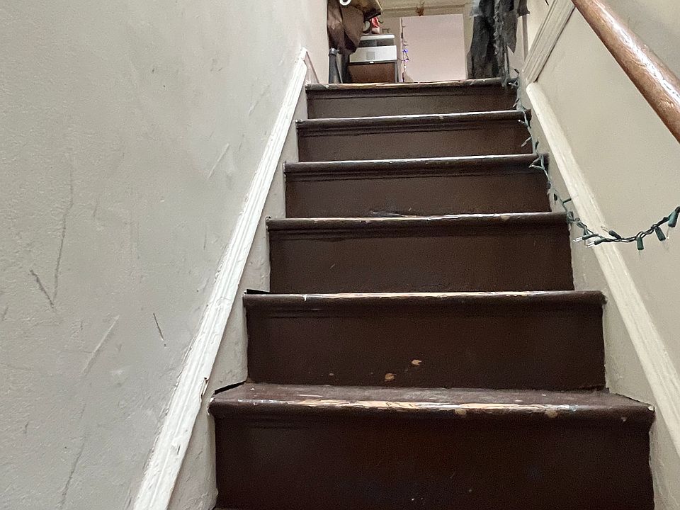 1st image of 257 S 45th St Floor 3