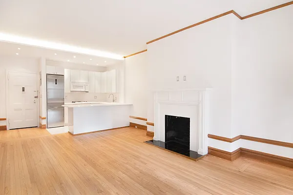 Rented by WAM Partners - William Moses Co. | media 9