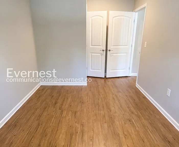 224 W Acadia Ave #100 — Photo 11