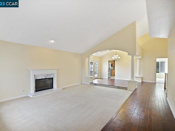3rd image of 5302 Saddleback Ct