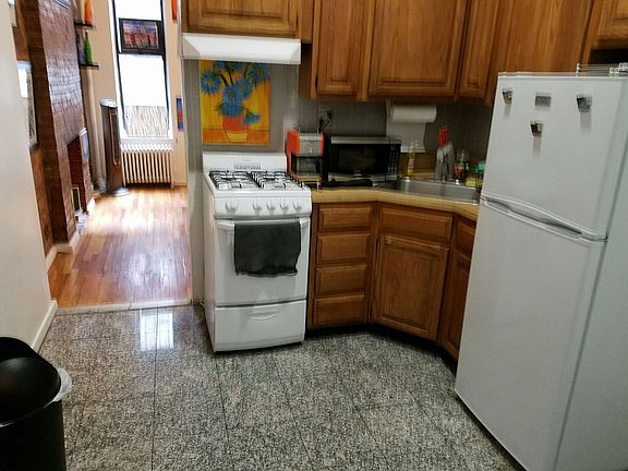 2nd image of 412 E 73rd St APT 1C