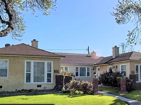 2nd image of 1216-1222 W Victory Blvd #1218