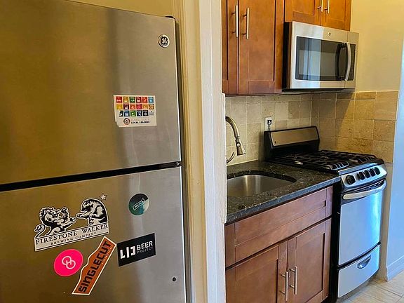 2nd image of 60 Hamilton Ter #28