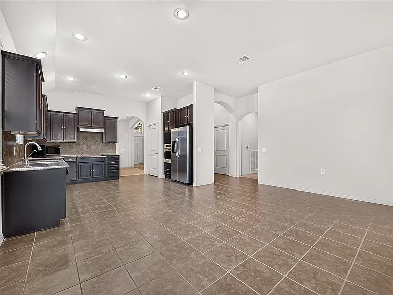 24302 Bella Florence Dr — Photo 23