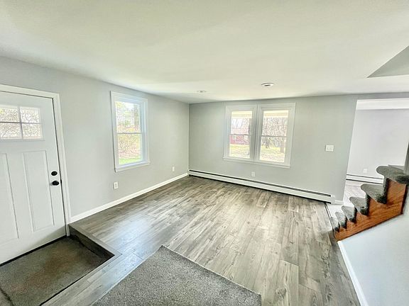 3rd image of 55 Mary Ln