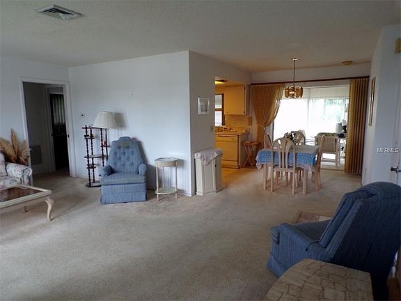 4th image of 390 Circlewood Dr #F-6