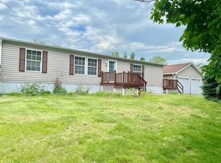 9 Cl Stone Dr, Plattsburgh, NY 12901