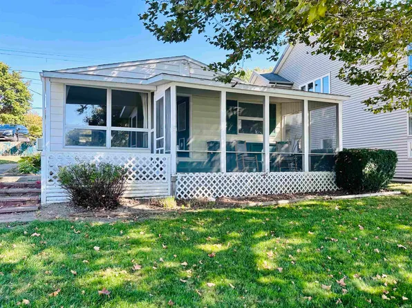 150 2300th Ln, Hamilton, IN 46742