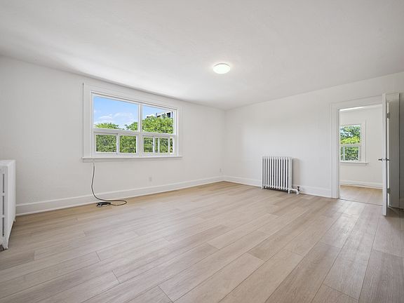 5th image of 23 Louisa St #6