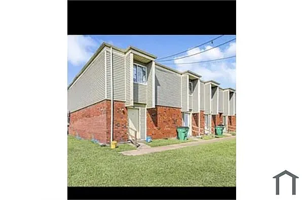 Building Photo - 2304 Old Compton Rd #C