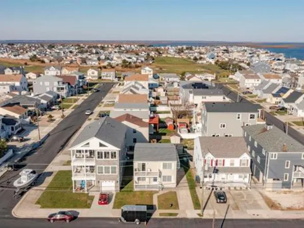 903 Beach Ave E #A, Brigantine, NJ 08203