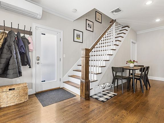 4th image of 7 Burgoyne St #1