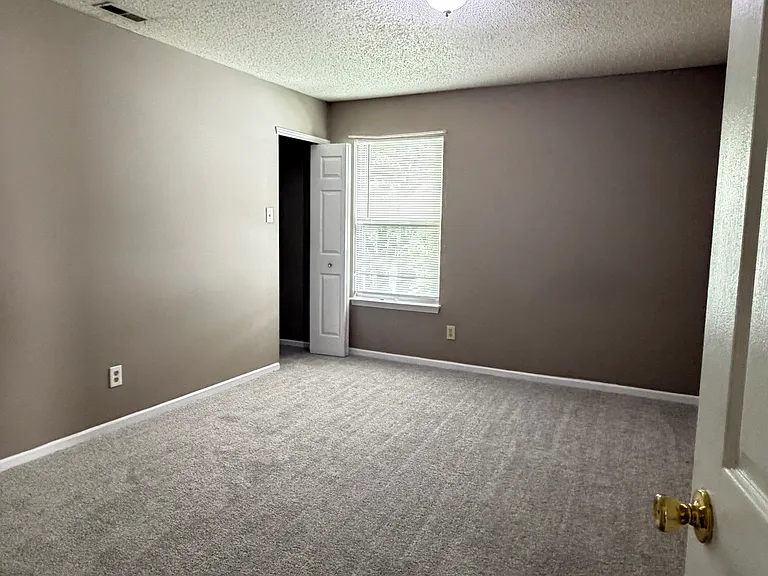 623 Fern St — Photo 8