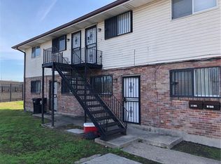 9033 Palm St, New Orleans, LA 70118