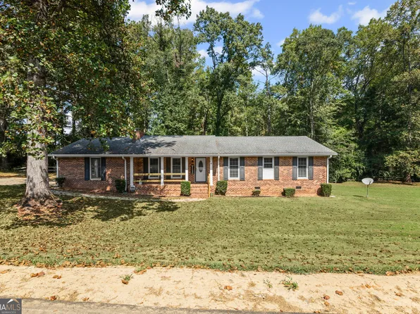 6 Little John Way, Newnan, GA 30263