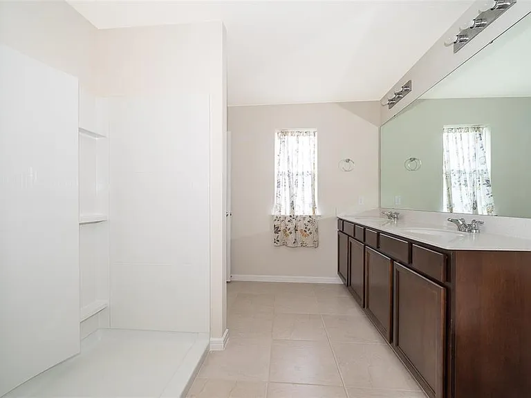 1941 Summer Serenity Dr — Photo 31