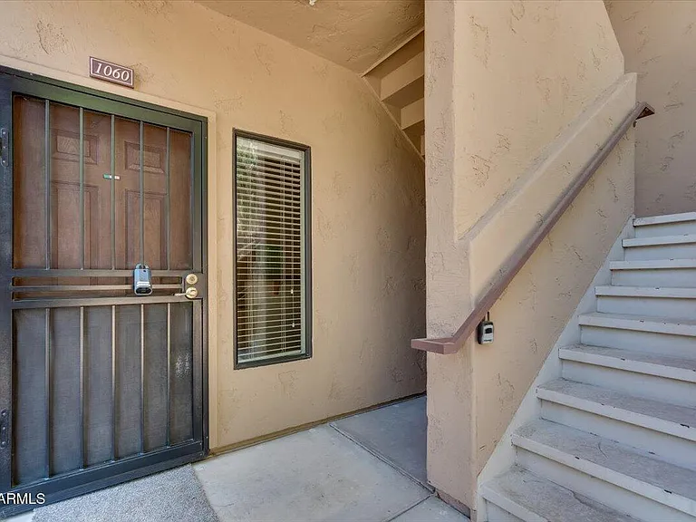 1351 N Pleasant Dr #1060 — Photo 4