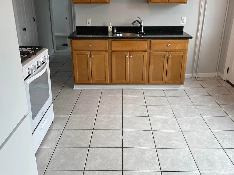 116 Lancaster St #1 — Photo 9