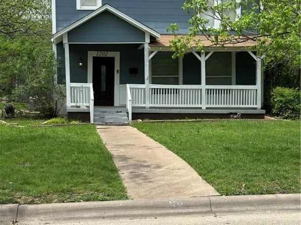 1202 N 5th St, Temple, TX 76501