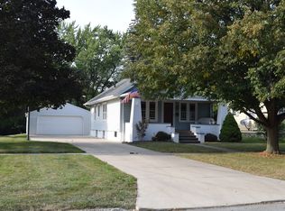 409 W 5th St, Perrysburg, OH