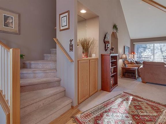 4th image of 8490 Golden Pheasant Ct