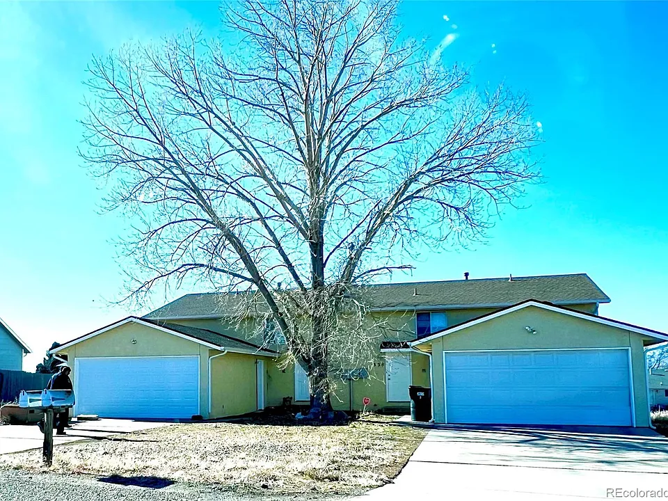 306 W Golden Eagle Way