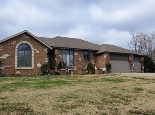 2405 S 14th Ave, Ozark, MO 65721