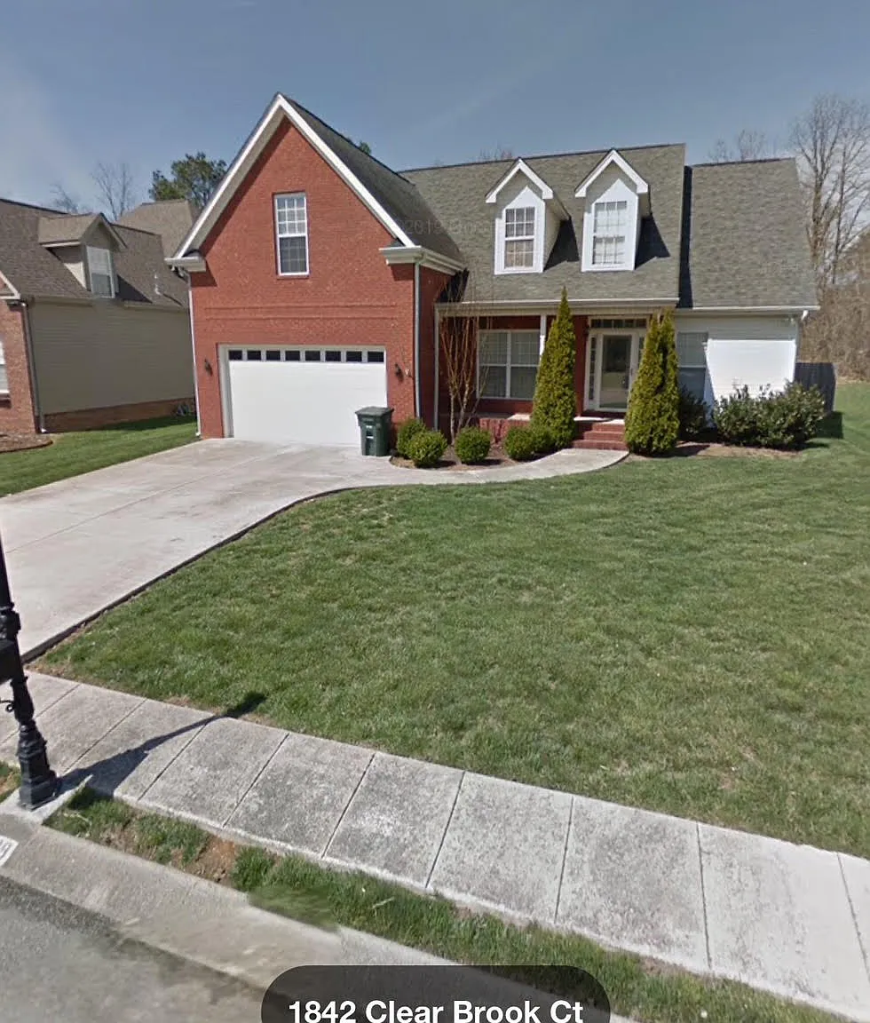 3 bed, 2450 sqft, $2,500 — Photo 1
