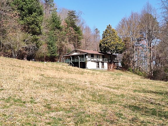 4th image of 45 Varner Rd