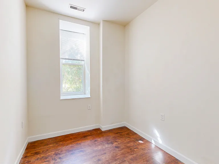 5387 Pershing Ave #1 — Photo 8